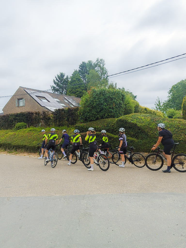 404° riders together